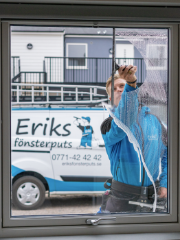 Boka fönsterputsabonnemang hos Eriks fönsterputs idag
